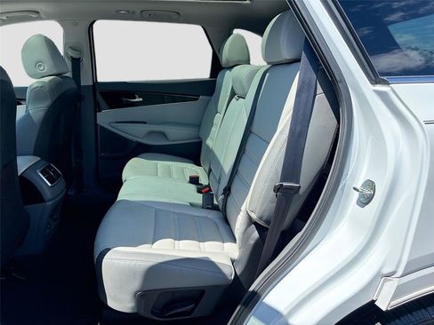 Used 2020 Kia Sorento SX FWD image 25