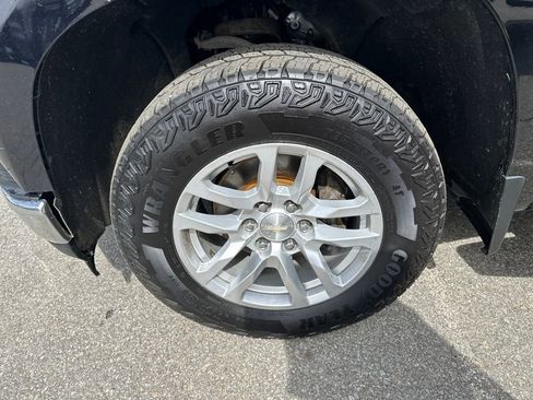 Used 2019 Chevrolet Silverado 1500 LT w/ All-Star Edition image 22