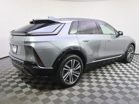 New 2026 Cadillac Lyriq Luxury w/ LPO, Floor Liner Package AWD/4WD image 7