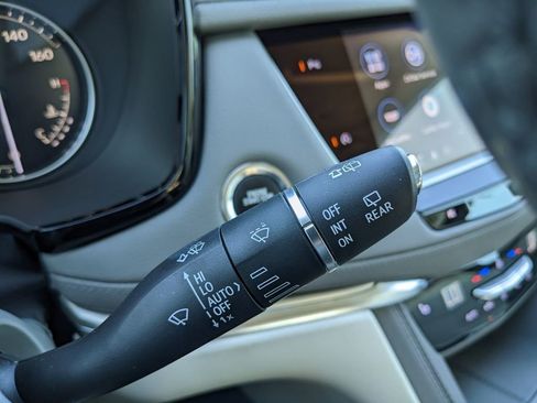 Used 2023 Cadillac XT5 Premium Luxury FWD image 58