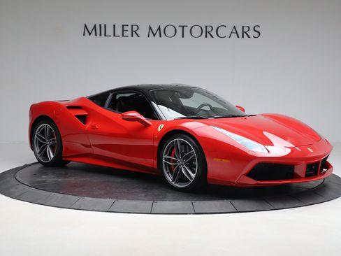 Certified 2018 Ferrari 488 GTB RWD image 10