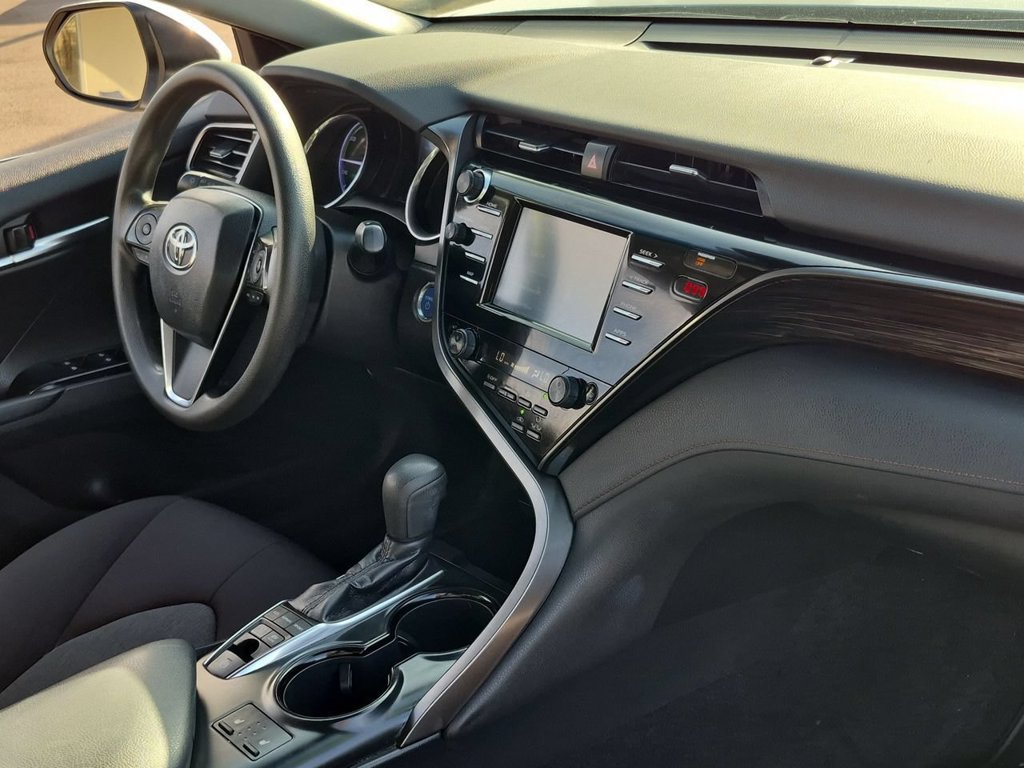 Used 2019 Toyota Camry LE FWD image 29