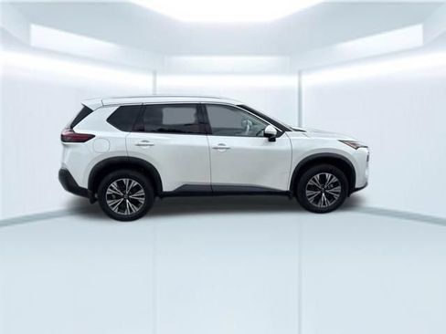 Used 2021 Nissan Rogue SV w/ Premium Package FWD image 5