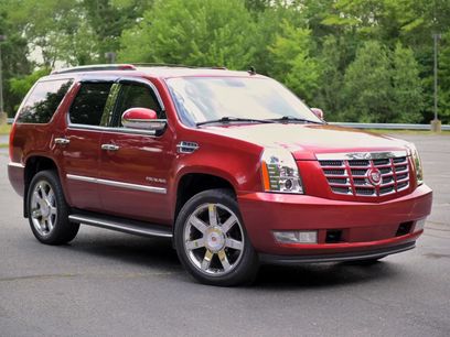 Used 2010 Cadillac Escalade Luxury