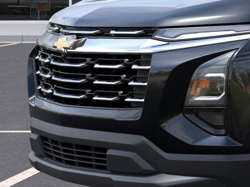 New 2026 Chevrolet Equinox LT FWD image 13