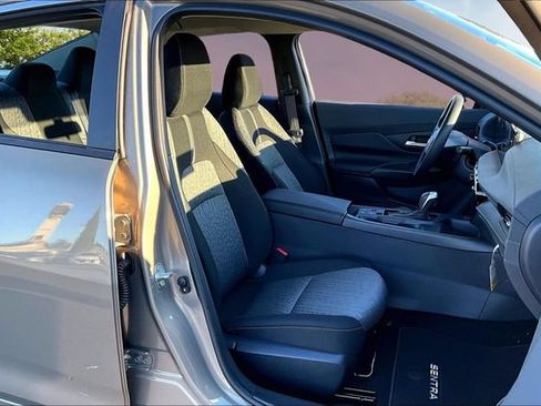 New 2026 Nissan Sentra SV w/ Floor Mat Package FWD image 9