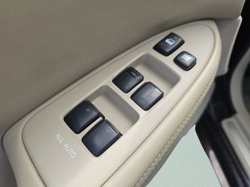 Used 2002 Lexus ES 330 w/ Premium Pkg FWD image 27