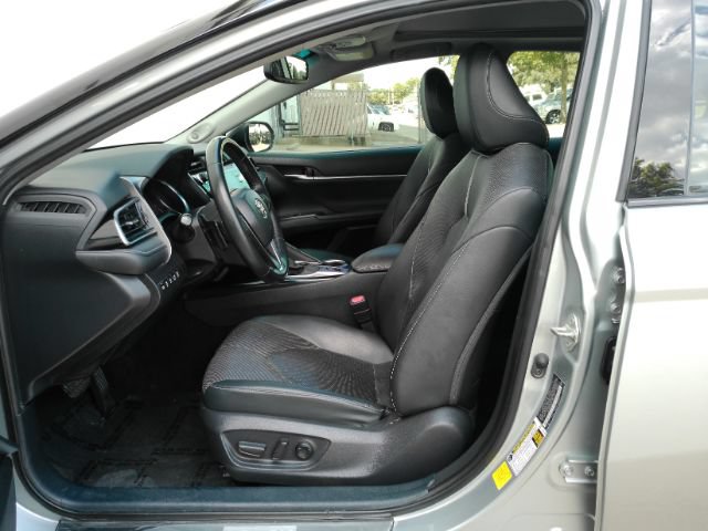 Used 2020 Toyota Camry XSE w/ Driver Assist Package FWD image 16