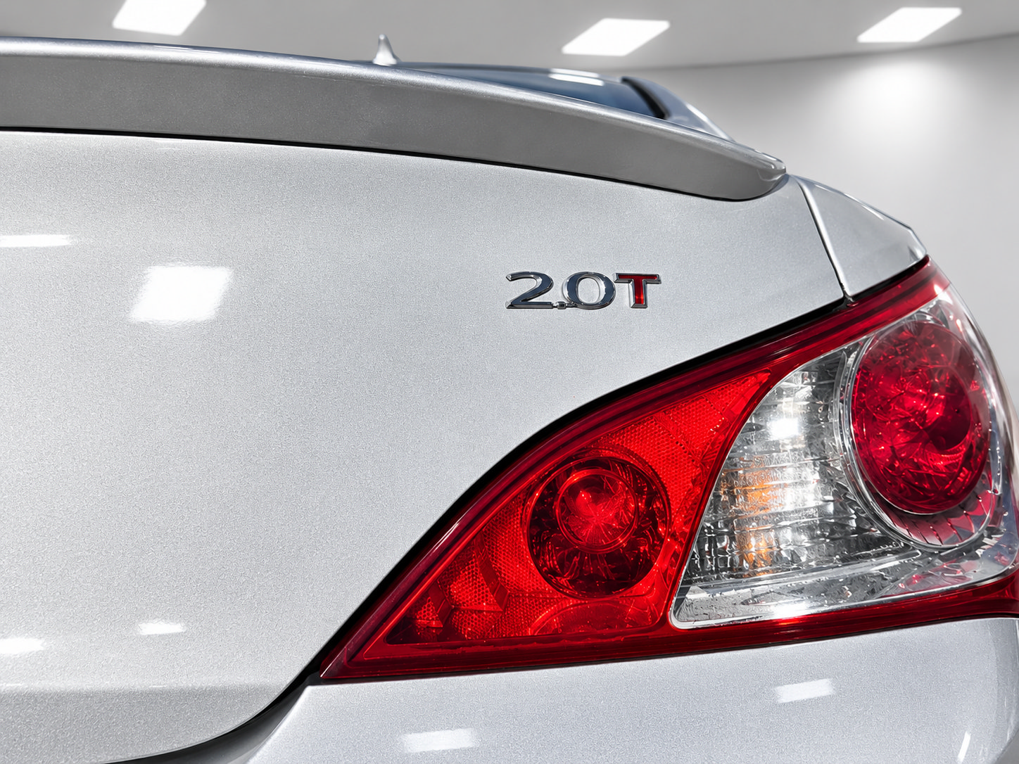Used 2011 Hyundai Genesis 2.0T RWD image 10