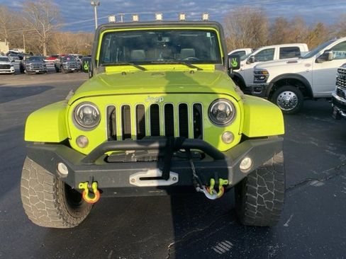 Used 2016 Jeep Wrangler Unlimited Sahara w/ Max Tow Package image 7