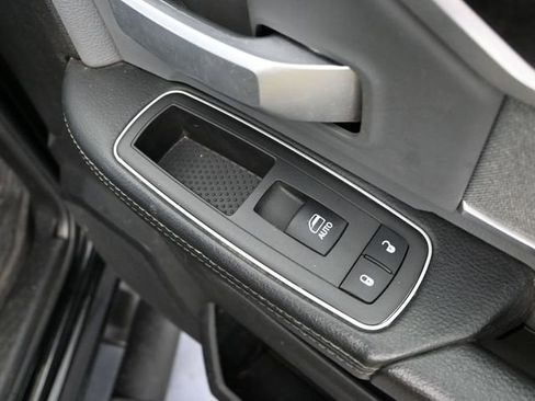 Used 2021 RAM 3500 Big Horn w/ Level B Equipment Group image 40