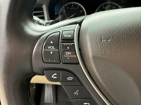 Used 2017 Acura ILX FWD image 29