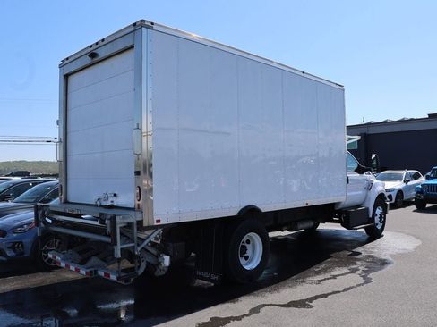 Used 2023 Ford F650 2WD Regular Cab Super Duty image 33