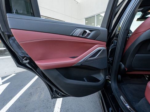 Used 2022 BMW X6 xDrive40i w/ M Sport Package AWD/4WD image 40