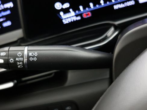 Used 2024 Cadillac Escalade Sport w/ LPO, ONYX Package image 29