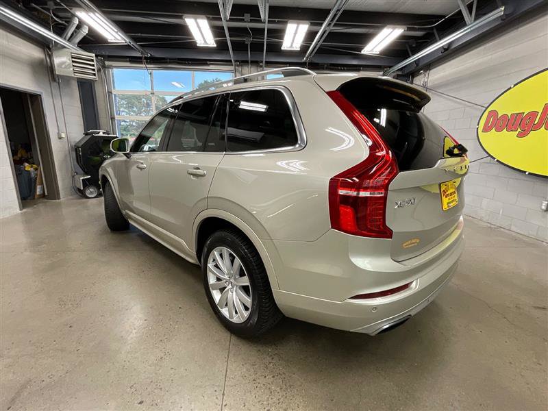 Used 2016 Volvo XC90 T6 Momentum w/ Momentum Plus Package AWD/4WD image 3