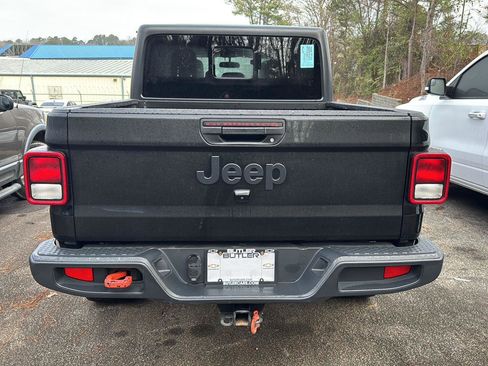 Used 2021 Jeep Gladiator Sport w/ Technology Group image 5