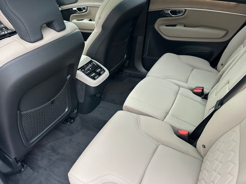 New 2026 Volvo XC90 B6 Plus w/ Protection Package Premier image 10
