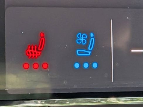 Certified 2026 Volkswagen Atlas SE image 23