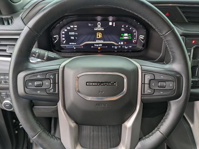 Used 2023 GMC Yukon XL Denali AWD/4WD image 36