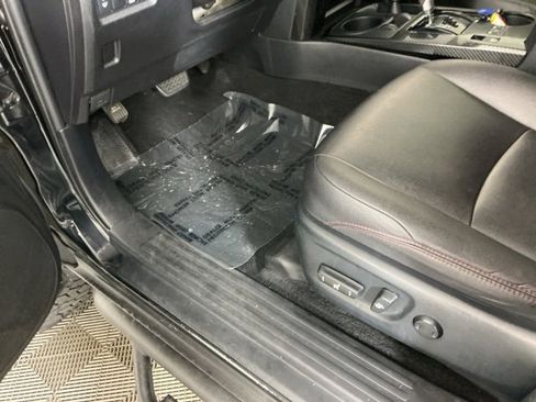 Used 2018 Toyota 4Runner TRD Off-Road Premium image 14