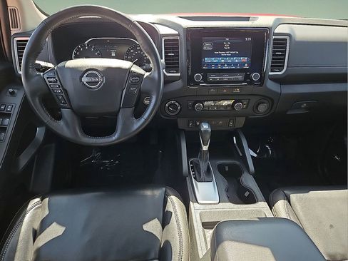 Used 2024 Nissan Frontier SL AWD/4WD image 13