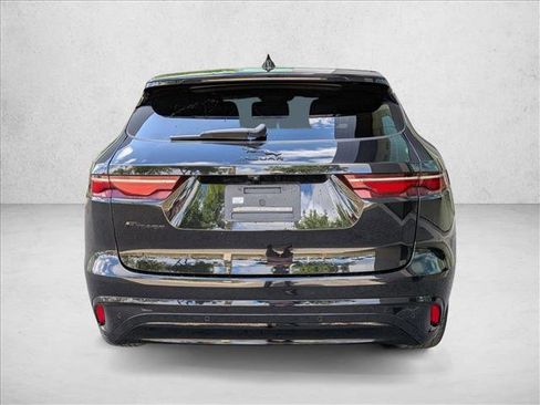 Certified 2023 Jaguar F-PACE S image 7