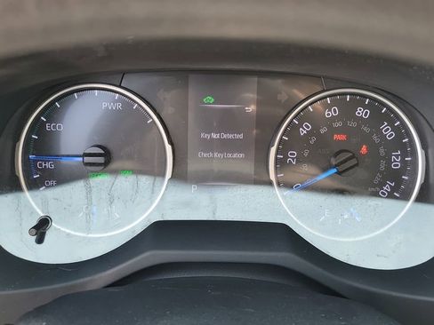 Used 2020 Toyota RAV4 XLE AWD/4WD image 22