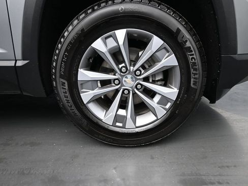 Used 2026 Chevrolet Equinox LT AWD/4WD image 10