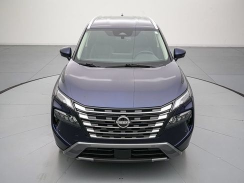 Used 2025 Nissan Rogue SL AWD/4WD image 9