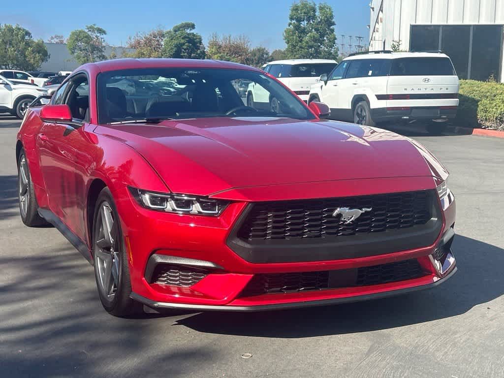 Used 2024 Ford Mustang Coupe RWD image 5