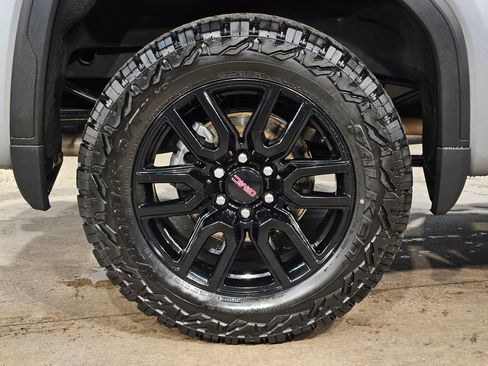 Used 2024 GMC Sierra 1500 Elevation AWD/4WD image 17