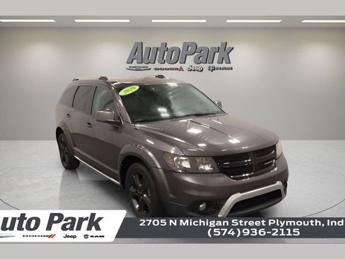 Used 2020 Dodge Journey Crossroad FWD image 1