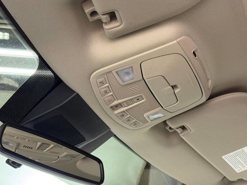 Used 2018 Ford Expedition Platinum RWD image 48