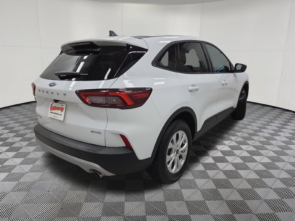 Used 2025 Ford Escape Active AWD/4WD image 4