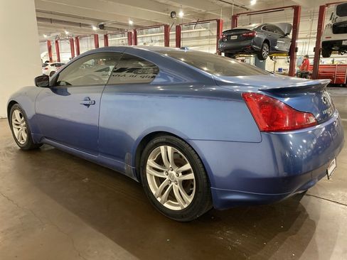 Used 2010 INFINITI G37 Journey w/ Premium Pkg image 6