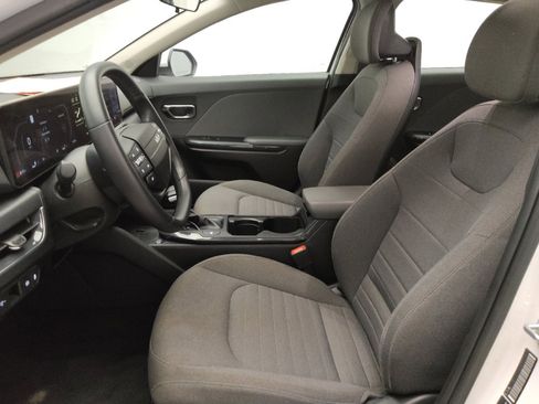 Used 2025 Kia K4 EX FWD image 17