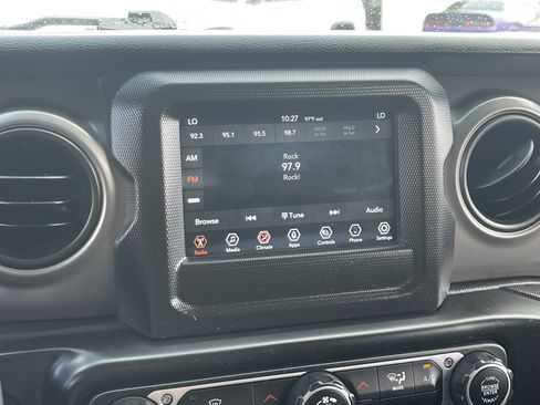 Certified 2023 Jeep Wrangler Sport AWD/4WD image 22