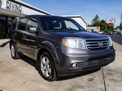 Used 2014 Honda Pilot EX image 2