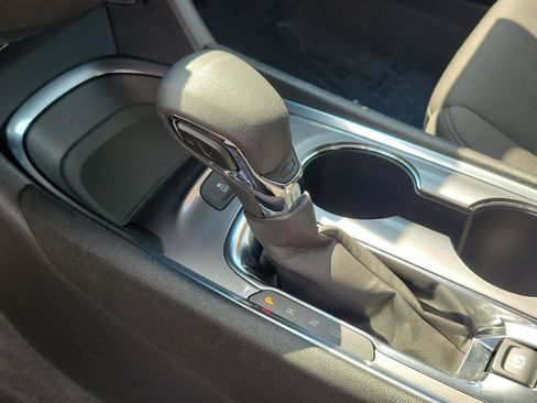 Used 2024 Chevrolet Malibu LT FWD image 35