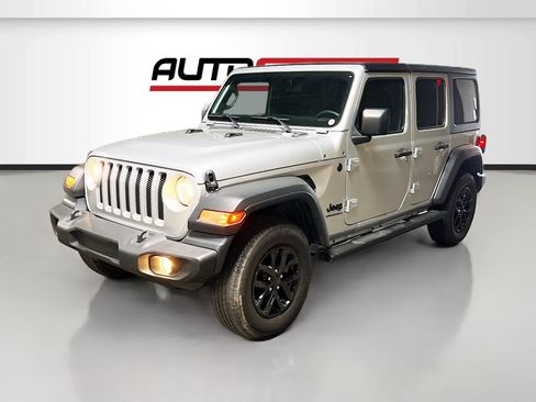 Used 2023 Jeep Wrangler Unlimited Sport AWD/4WD image 3