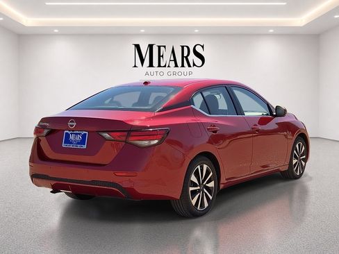 Used 2025 Nissan Sentra SV w/ SV Premium Package FWD image 5