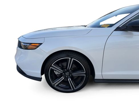 Used 2024 Honda Accord Sport image 19