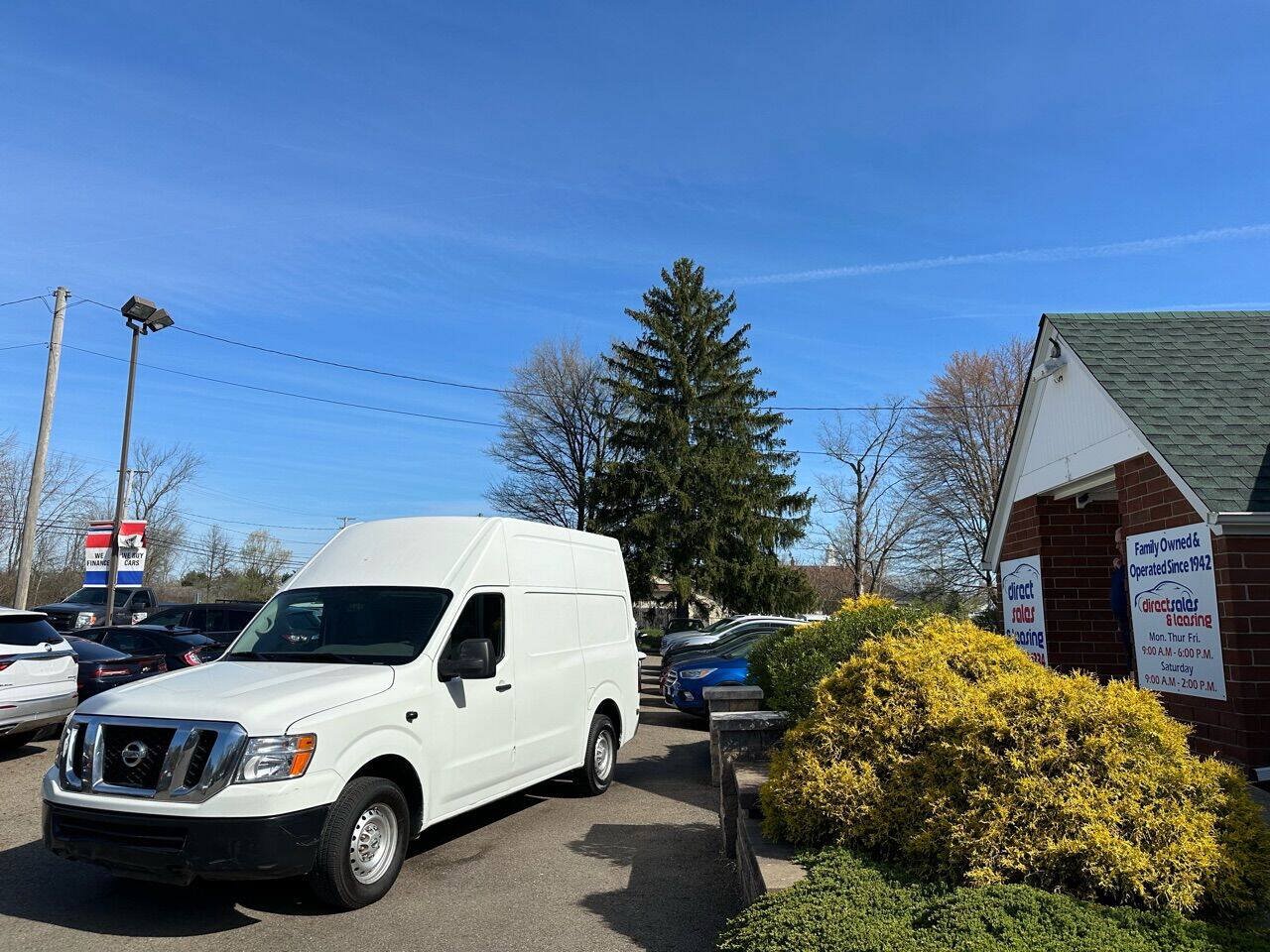 Used 2020 Nissan NV 2500 High Roof RWD image 1