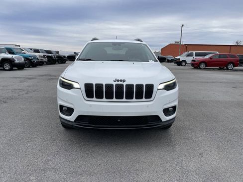 Certified 2023 Jeep Cherokee Altitude Lux image 2