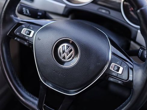 Used 2019 Volkswagen Atlas SE FWD image 26