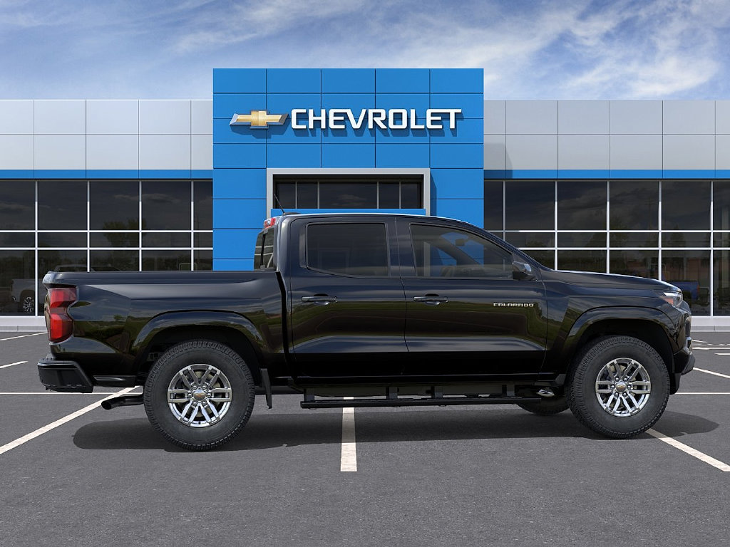 New 2026 Chevrolet Colorado LT w/ LT Convenience Package AWD/4WD image 6