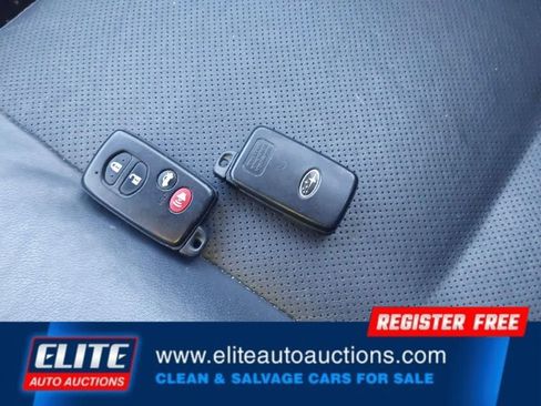 Used 2015 Subaru Forester 2.5i Touring image 21