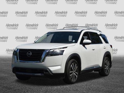 Used 2025 Nissan Pathfinder Platinum w/ Cargo Package AWD/4WD image 7