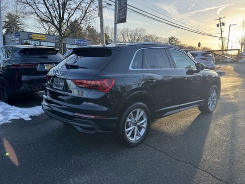 Used 2025 Audi Q3 2.0T Premium w/ Convenience Package image 5